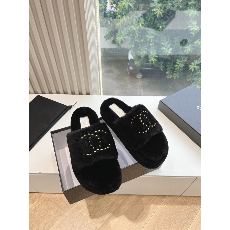 Ch*el slippers